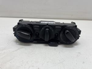 Gebruikte Kachel Bedieningspaneel Seat Mii 1.0 12V Prijs € 14,99 Margeregeling aangeboden door F. van den Mosselaar autodemontage