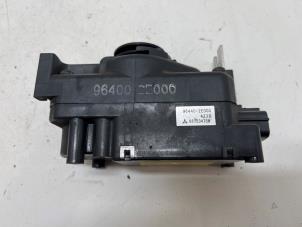 Gebruikte Tempomaat Hyundai Tucson (JM) 2.0 16V CVVT 4x2 Prijs € 50,00 Margeregeling aangeboden door F. van den Mosselaar autodemontage