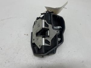 Gebruikte Slotmechaniek Portier 4Deurs rechts-voor BMW 1 serie (E87/87N) 116i 1.6 16V Prijs € 25,00 Margeregeling aangeboden door F. van den Mosselaar autodemontage