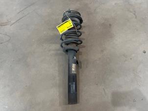 Gebruikte Mac Phersonpoot rechts-voor BMW 1 serie (E87/87N) 116i 1.6 16V Prijs € 50,00 Margeregeling aangeboden door F. van den Mosselaar autodemontage