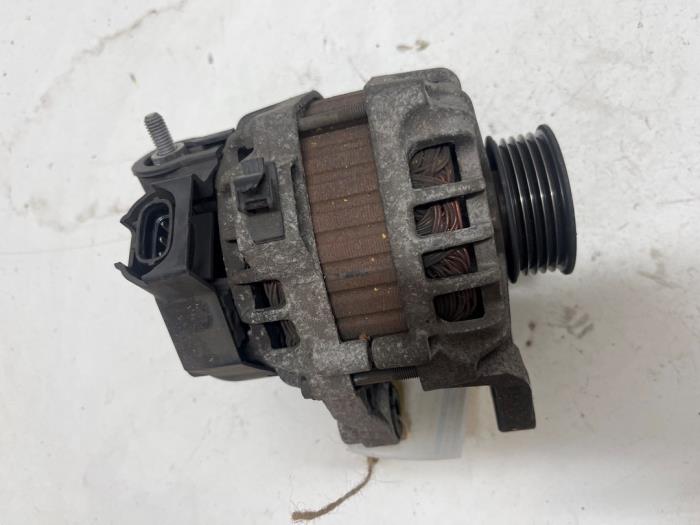 Gebruikte Dynamo Hyundai i10 (F5) 1.0i 12V Prijs € 35,00 Margeregeling aangeboden door F. van den Mosselaar autodemontage