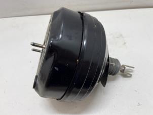 Gebruikte Rembekrachtiger BMW 3 serie (F30) 316i 1.6 16V Prijs € 25,00 Margeregeling aangeboden door F. van den Mosselaar autodemontage