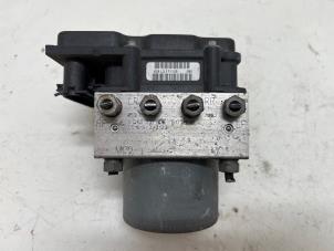 Gebruikte ABS Pomp Fiat Stilo (192A/B) 1.6 16V Prijs € 50,00 Margeregeling aangeboden door F. van den Mosselaar autodemontage