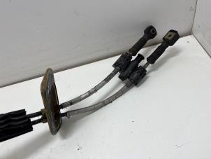 Gebruikte Schakelkabel Versnellingsbak Volkswagen Transporter T5 2.0 TDI DRF Prijs € 35,00 Margeregeling aangeboden door F. van den Mosselaar autodemontage