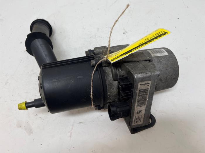 Gebruikte Stuurpomp Citroen C4 Berline (LC) 1.6 HDi 16V Prijs € 50,00 Margeregeling aangeboden door F. van den Mosselaar autodemontage