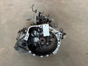 Gebruikte Versnellingsbak Toyota Yaris II (P9) 1.3 16V VVT-i Prijs € 200,00 Margeregeling aangeboden door F. van den Mosselaar autodemontage