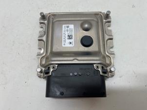 Gebruikte Computer Motormanagement Opel Vivaro 1.6 CDTI 95 Euro 6 Prijs € 175,00 Margeregeling aangeboden door F. van den Mosselaar autodemontage