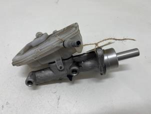 Gebruikte Hoofdremcilinder Opel Vivaro 1.6 CDTI 95 Euro 6 Prijs € 25,00 Margeregeling aangeboden door F. van den Mosselaar autodemontage