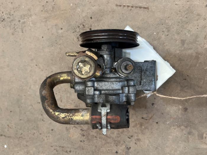 Gebruikte Servopomp Daihatsu Cuore (L701) 1.0 12V Prijs € 25,00 Margeregeling aangeboden door F. van den Mosselaar autodemontage