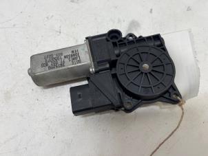 Gebruikte Raammotor Portier BMW 3 serie Touring (E91) 318i 16V Prijs € 15,00 Margeregeling aangeboden door F. van den Mosselaar autodemontage