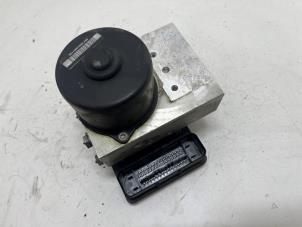 Gebruikte ABS Pomp Mercedes C (W203) 2.2 C-200 CDI 16V Prijs € 25,00 Margeregeling aangeboden door F. van den Mosselaar autodemontage