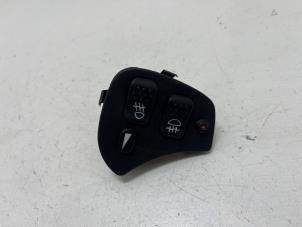 Gebruikte Schakelaar Mistlamp Alfa Romeo GTV (916) 2.0 16V Twin Spark Prijs € 20,00 Margeregeling aangeboden door F. van den Mosselaar autodemontage
