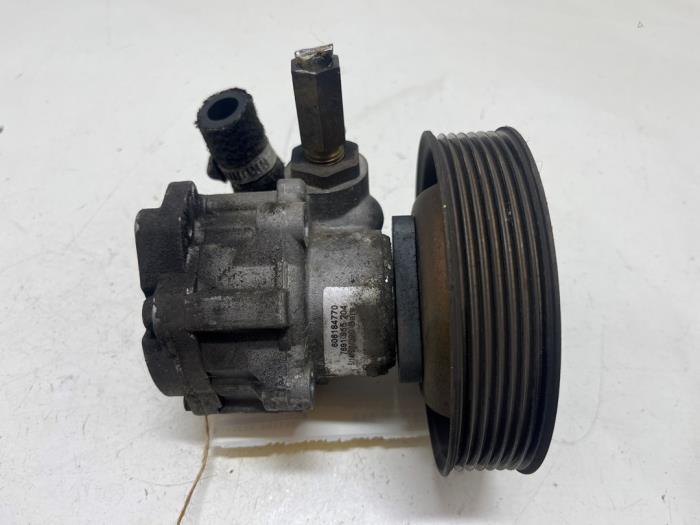 Gebruikte Servopomp Alfa Romeo GTV (916) 2.0 16V Twin Spark Prijs € 25,00 Margeregeling aangeboden door F. van den Mosselaar autodemontage