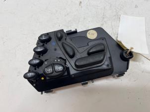 Gebruikte Stoelverstellings Schakelaar Mercedes S (W220) 4.3 S-430 V8 24V Prijs € 35,00 Margeregeling aangeboden door F. van den Mosselaar autodemontage
