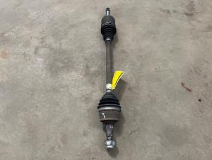 Gebruikte Homokineetas links-voor Fiat 500L (199) 0.9 TwinAir Turbo 105 Prijs € 40,00 Margeregeling aangeboden door F. van den Mosselaar autodemontage