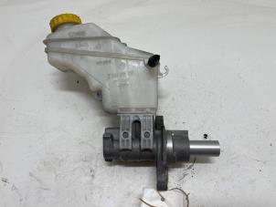 Gebruikte Hoofdremcilinder Fiat 500L (199) 0.9 TwinAir Turbo 105 Prijs € 35,00 Margeregeling aangeboden door F. van den Mosselaar autodemontage