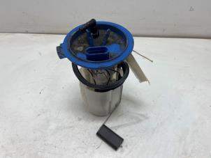 Gebruikte Tank element Pomp Skoda Fabia III Combi (NJ5) 1.0 TSI 12V Prijs € 35,00 Margeregeling aangeboden door F. van den Mosselaar autodemontage