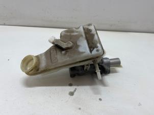 Gebruikte Hoofdremcilinder Ford Focus 3 1.0 Ti-VCT EcoBoost 12V 100 Prijs € 25,00 Margeregeling aangeboden door F. van den Mosselaar autodemontage