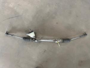 Gebruikte Stuurhuis Renault Clio III (BR/CR) 1.2 16V 75 Prijs € 75,00 Margeregeling aangeboden door F. van den Mosselaar autodemontage