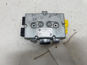 Gebruikte Deur module BMW 5 serie (E60) 520i 24V Prijs € 45,00 Margeregeling aangeboden door F. van den Mosselaar autodemontage