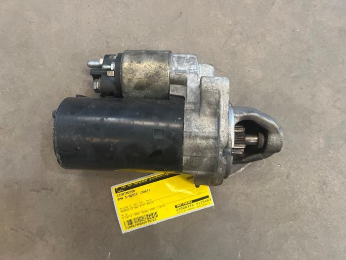 Gebruikte Startmotor BMW 5 serie (E60) 520i 24V Prijs € 35,00 Margeregeling aangeboden door F. van den Mosselaar autodemontage