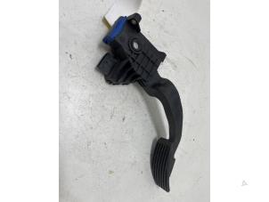 Gebruikte Gaspedaal Opel Corsa E 1.4 16V Prijs € 35,00 Margeregeling aangeboden door F. van den Mosselaar autodemontage