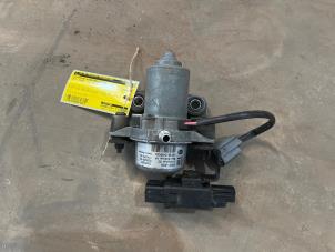 Gebruikte Vacuumpomp Rembekrachtiging Opel Corsa E 1.4 16V Prijs € 35,00 Margeregeling aangeboden door F. van den Mosselaar autodemontage