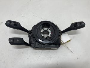 Gebruikte Licht + Raw Schakelaar BMW 1 serie (E81) 118i 16V Prijs € 50,00 Margeregeling aangeboden door F. van den Mosselaar autodemontage