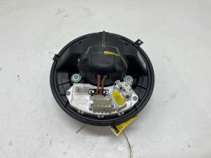 Gebruikte Aanjager BMW 1 serie (E81) 118i 16V Prijs € 35,00 Margeregeling aangeboden door F. van den Mosselaar autodemontage