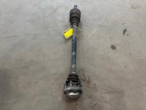 Gebruikte Aandrijfas rechts-achter BMW 1 serie (E81) 118i 16V Prijs € 25,00 Margeregeling aangeboden door F. van den Mosselaar autodemontage