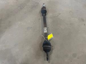 Gebruikte Aandrijfas rechts-voor Peugeot 207/207+ (WA/WC/WM) 1.4 Prijs € 35,00 Margeregeling aangeboden door F. van den Mosselaar autodemontage