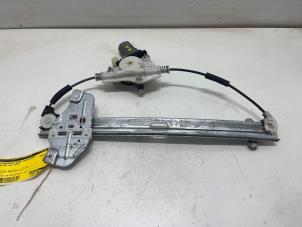 Gebruikte Ruitmechaniek 4Deurs rechts-achter Kia Rio III (UB) 1.1 CRDi VGT 12V Prijs € 35,00 Margeregeling aangeboden door F. van den Mosselaar autodemontage