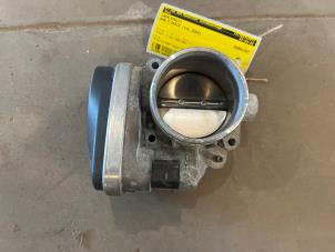 Gebruikte Gasklephuis BMW 5 serie (E60) 525i 24V Prijs € 35,00 Margeregeling aangeboden door F. van den Mosselaar autodemontage