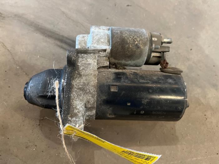 Startmotor van een BMW 5 serie (E60) 525i 24V 2004
