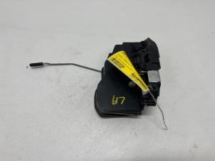 Gebruikte Deurslot Mechaniek 4Deurs links-achter BMW 1 serie (F20) 114i 1.6 16V Prijs € 25,00 Margeregeling aangeboden door F. van den Mosselaar autodemontage