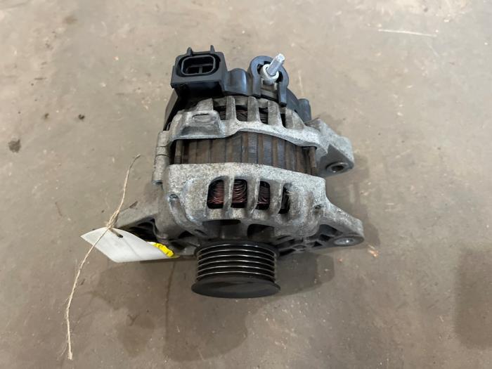 Gebruikte Dynamo Hyundai i30 Crosswagon (WWH) 1.6 CVVT 16V Prijs € 35,00 Margeregeling aangeboden door F. van den Mosselaar autodemontage