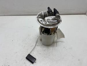 Gebruikte Brandstofpomp Elektrisch Renault Megane III Grandtour (KZ) 1.5 dCi 110 Prijs € 25,00 Margeregeling aangeboden door F. van den Mosselaar autodemontage