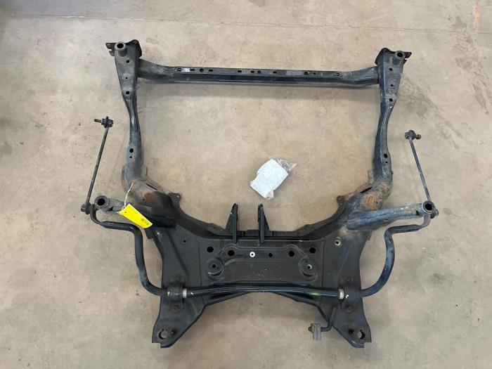 Gebruikte Subframe Mazda CX-5 I (KE,GH) 2.2 Skyactiv D 175 16V 4WD Prijs € 100,00 Margeregeling aangeboden door F. van den Mosselaar autodemontage