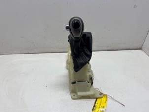 Gebruikte Pook Kia Optima 2.0 CVVT Hybrid 16V Prijs € 75,00 Margeregeling aangeboden door F. van den Mosselaar autodemontage