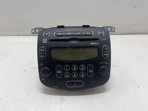 Gebruikte Radio CD Speler Hyundai i10 (F5) 1.2i 16V Prijs € 75,00 Margeregeling aangeboden door F. van den Mosselaar autodemontage