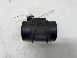 Gebruikte Luchtmassameter Mercedes S (W220) 4.0 S-400 CDI V8 32V Prijs € 20,00 Margeregeling aangeboden door F. van den Mosselaar autodemontage