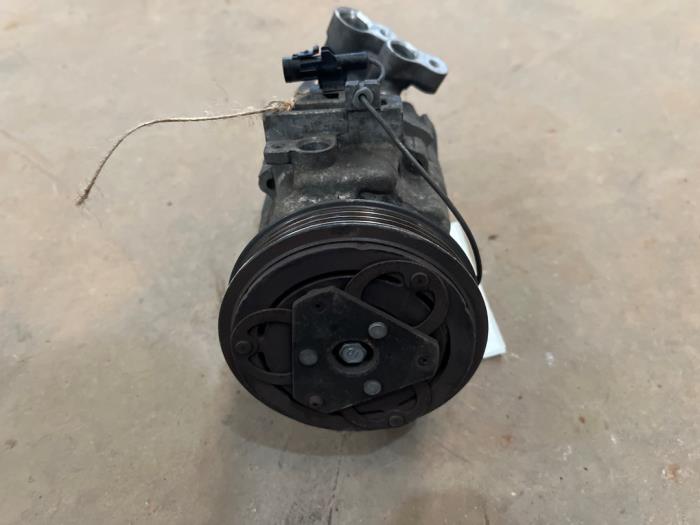 Aircopomp van een Opel Agila (B) 1.2 16V 2008