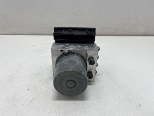 Gebruikte ABS Pomp Mercedes B (W245) 2.0 B-200 16V Turbo Prijs € 20,00 Margeregeling aangeboden door F. van den Mosselaar autodemontage