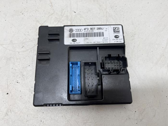 Gebruikte Bodycontrol Module Audi A6 Avant (C6) 2.0 TDI 16V Prijs € 10,00 Margeregeling aangeboden door F. van den Mosselaar autodemontage