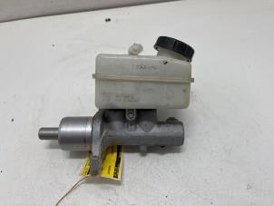 Gebruikte Hoofdremcilinder Mercedes B (W245) 2.0 B-200 16V Turbo Prijs € 15,00 Margeregeling aangeboden door F. van den Mosselaar autodemontage