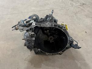 Gebruikte Versnellingsbak Peugeot 308 (4A/C) 1.6 VTI 16V Prijs € 150,00 Margeregeling aangeboden door F. van den Mosselaar autodemontage