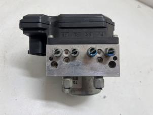 Gebruikte ABS Pomp Nissan Juke (F15) 1.6 16V Prijs € 225,00 Margeregeling aangeboden door F. van den Mosselaar autodemontage