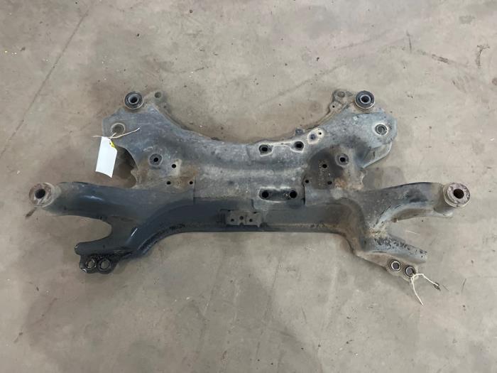 Gebruikte Subframe Toyota Avensis (T27) 1.8 16V VVT-i Prijs € 50,00 Margeregeling aangeboden door F. van den Mosselaar autodemontage
