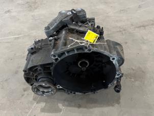 Gebruikte Versnellingsbak Volkswagen Passat Variant (3C5) 2.0 TFSI/TSI 16V Prijs € 200,00 Margeregeling aangeboden door F. van den Mosselaar autodemontage