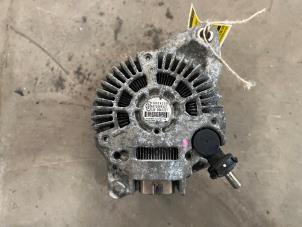 Alternator van een Mitsubishi Space Star (A0) 1.0 12V 2017